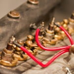 Démonter entièrement un moteur de voiture